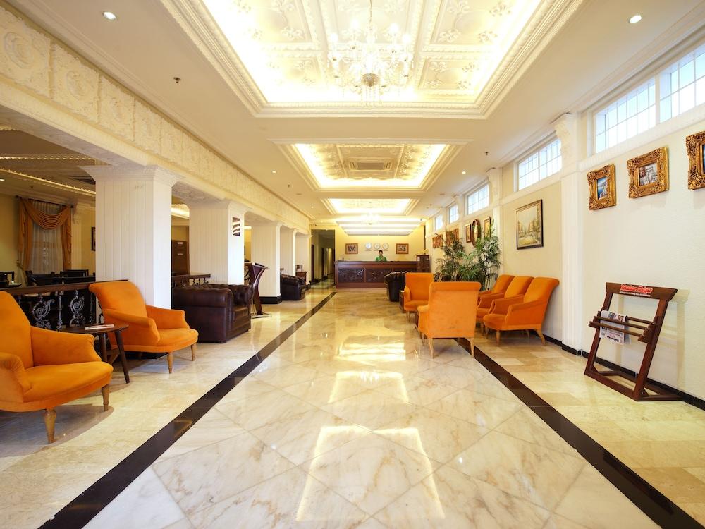 D'Salvatore Boutique Hotel Yogyakarta Maguwo Εξωτερικό φωτογραφία