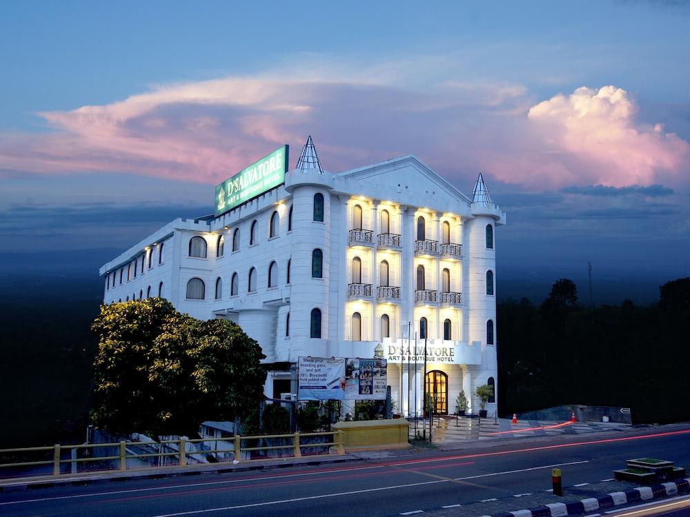 D'Salvatore Boutique Hotel Yogyakarta Maguwo Εξωτερικό φωτογραφία