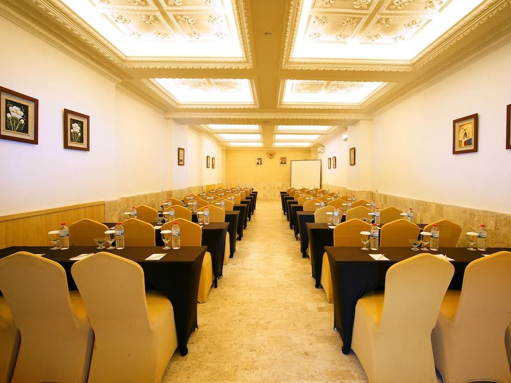 D'Salvatore Boutique Hotel Yogyakarta Maguwo Εξωτερικό φωτογραφία