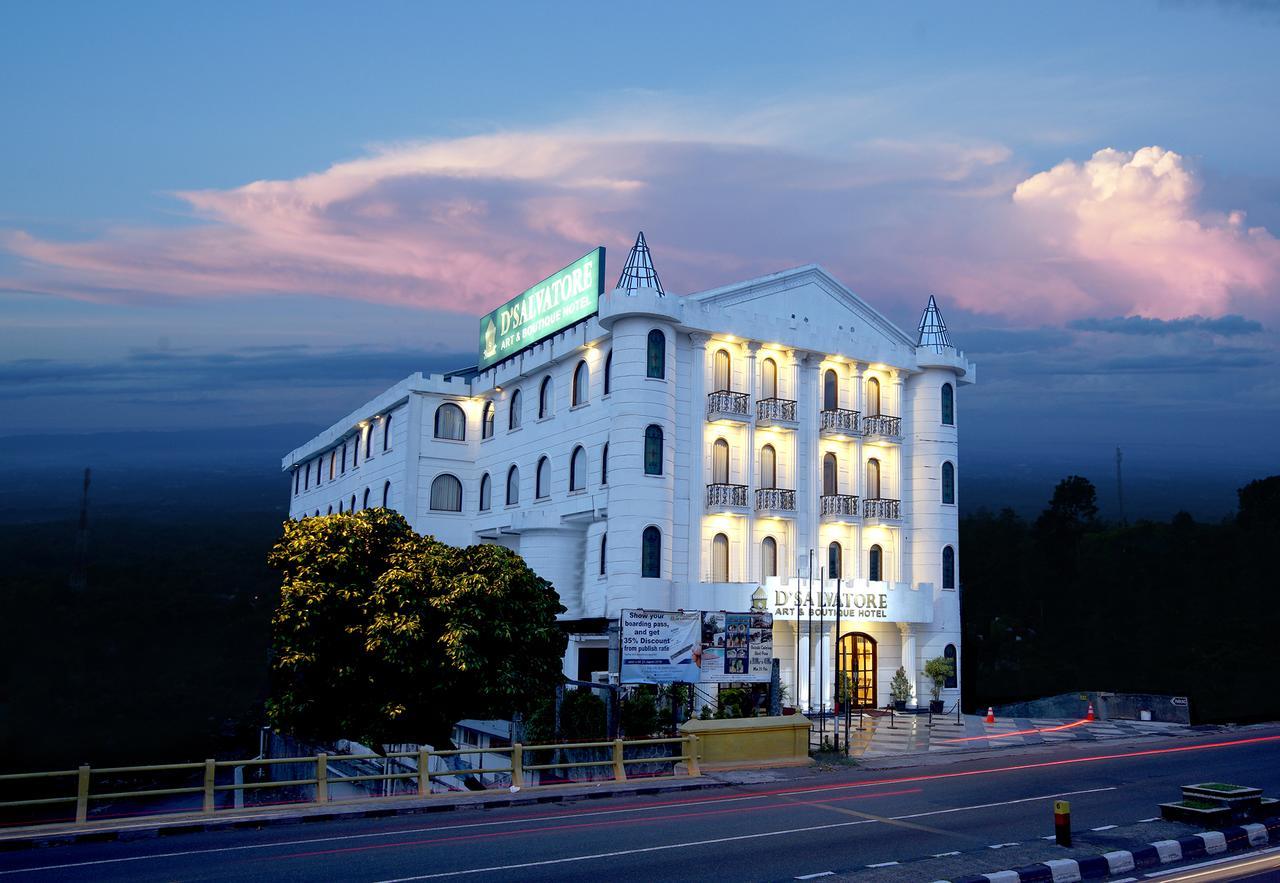 D'Salvatore Boutique Hotel Yogyakarta Maguwo Εξωτερικό φωτογραφία
