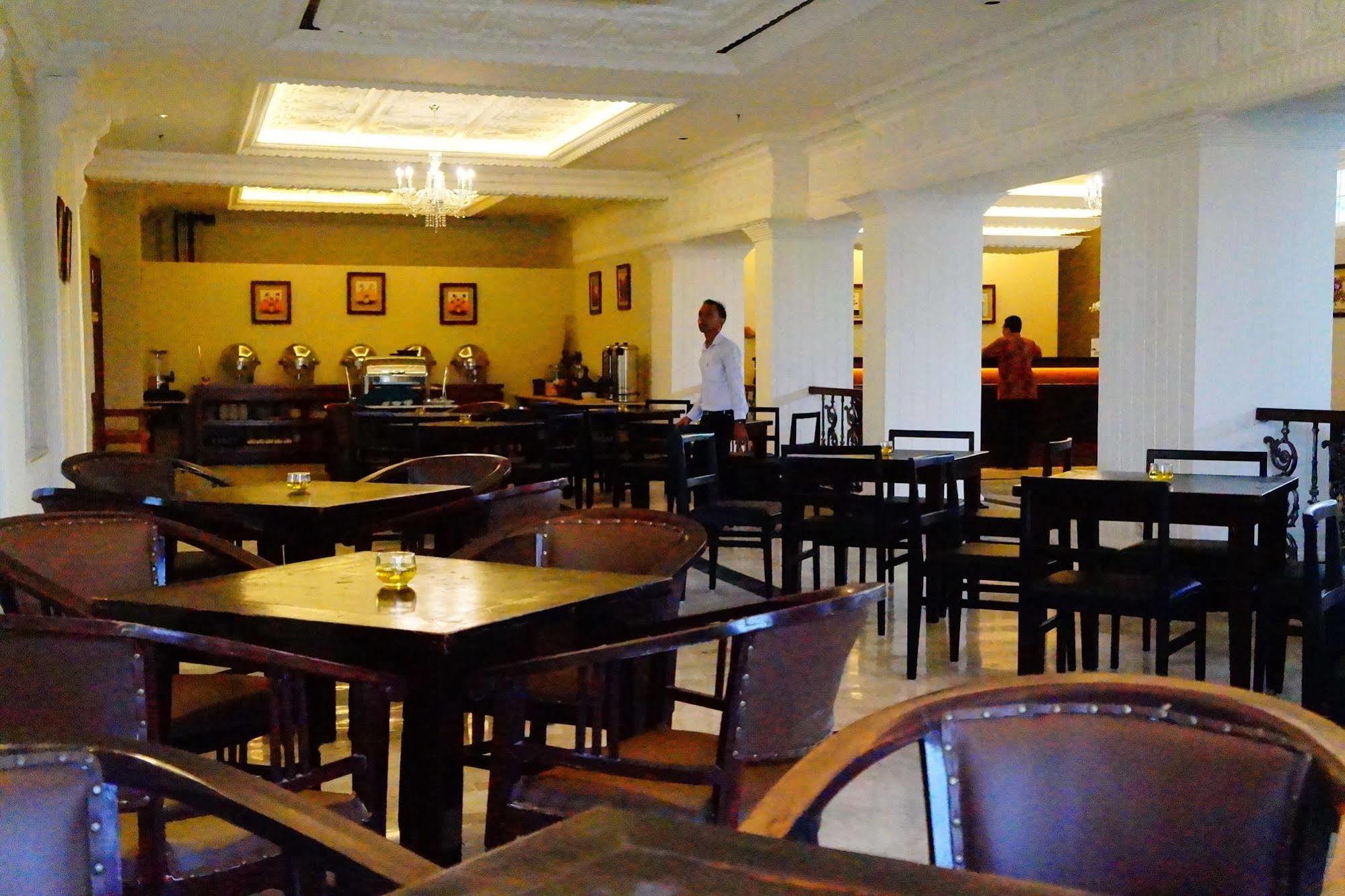 D'Salvatore Boutique Hotel Yogyakarta Maguwo Εξωτερικό φωτογραφία
